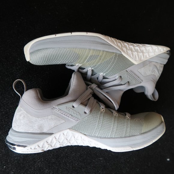 Nike Gray Athletic Shoes - Picture 4 of 14